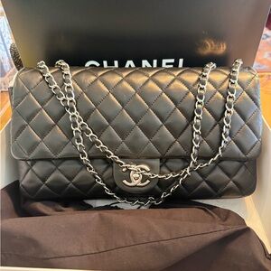 Chanel black lambskin classic flap shoulder bag